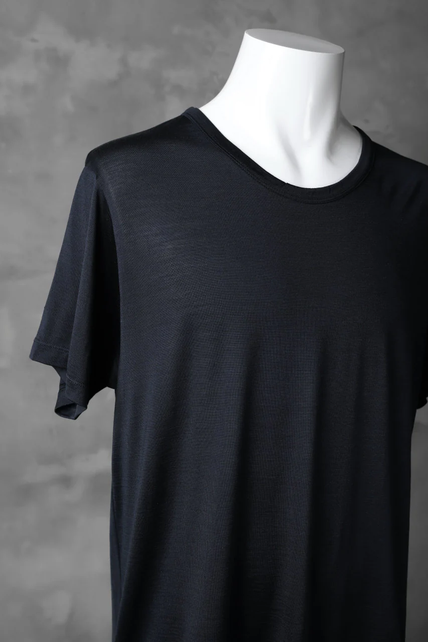 COLINA WASHABLE SILK TEE (NAVY) - Image 8