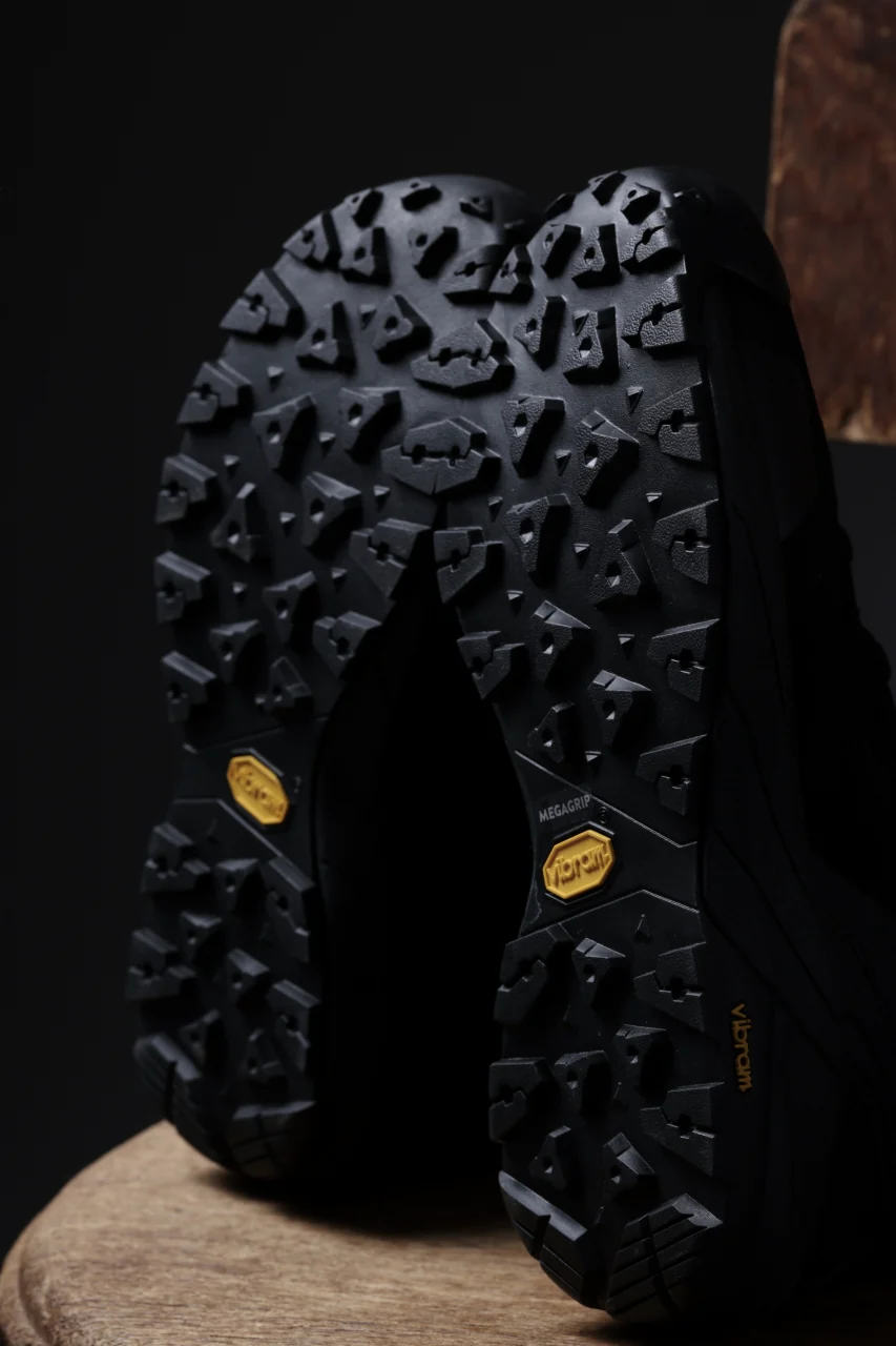 D-VEC FOGLER GORE-TEX MID SNEAKER (BLACK) - Image 44