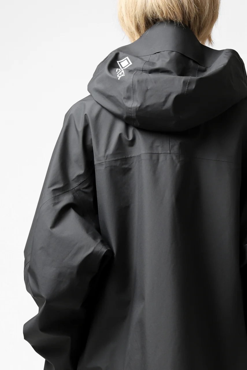 D-VEC x ALMOSTBLACK "GORETEX PRODUCT 3L SHELL" HOODED JACKET (DARK GREY) - Image 55