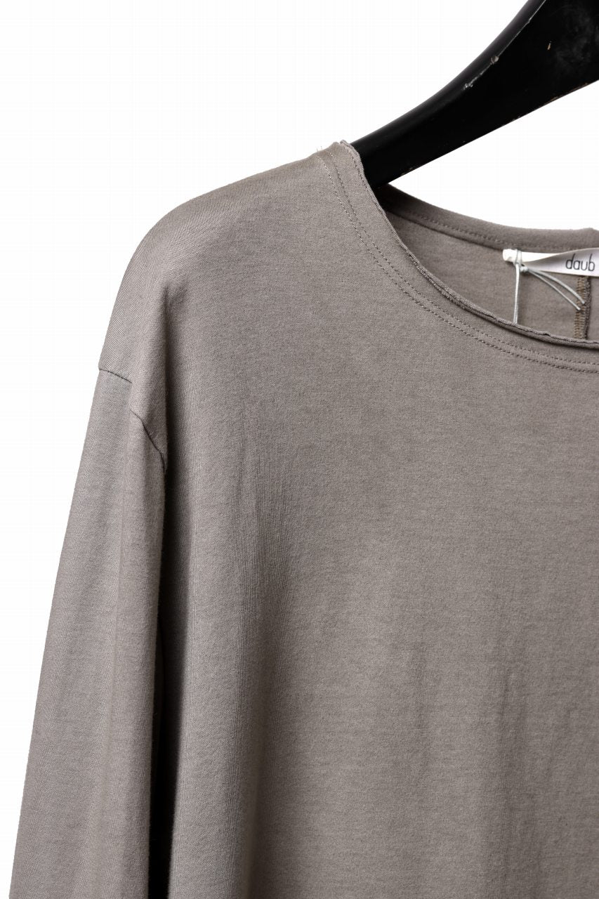 daub DYEING CENTRAL BACK SEAM L/S CUT & SEWN / C.JERSEY (TAUPE GREY) - Image 6