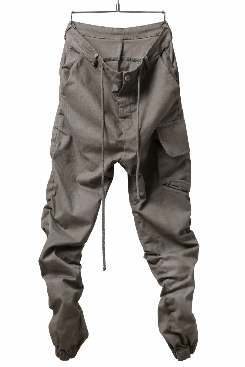 daub DYEING EASY CARGO GATHER PANTS / STRETCH DRILL PEACH HAND (TAUPE GREY)