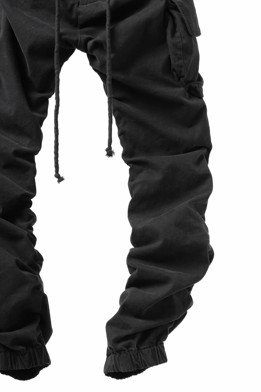 daub DYEING EASY CARGO GATHER PANTS / STRETCH TWILL COTTON (BLACK) - Image 5