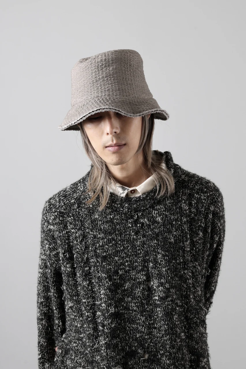 daub SOFT BUCKET HAT / PADDED FABRIC (TAUPE GREY) - Image 13