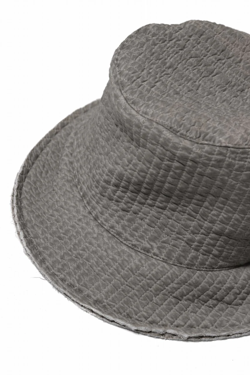 daub SOFT BUCKET HAT / PADDED FABRIC (TAUPE GREY) - Image 8