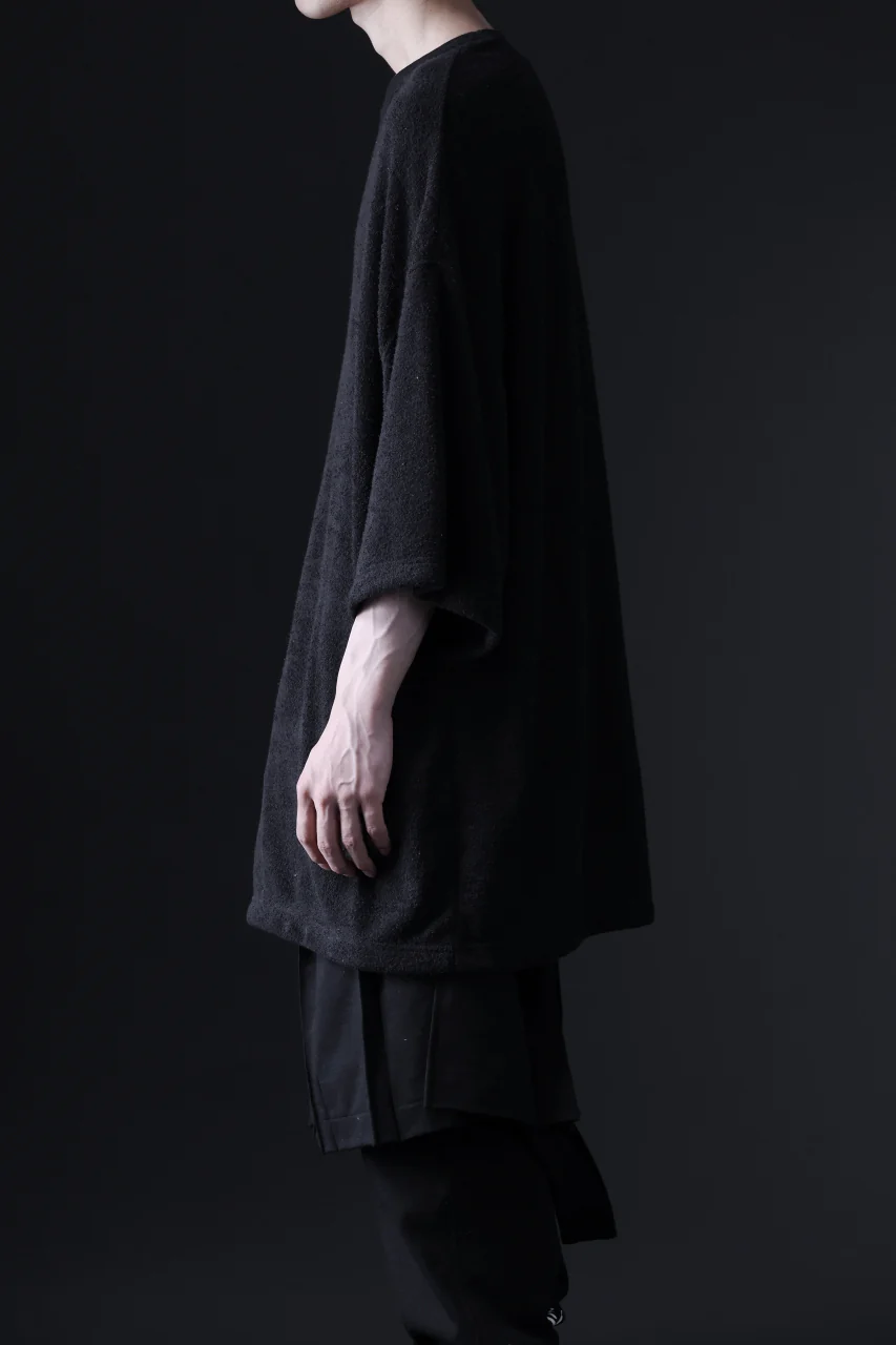 DEFORMATER.® OVER SIZED TOPS / DOUBLE SIDED SOFT PILE (BLACK) - Image 9