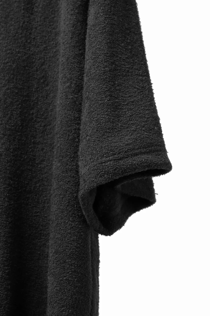 DEFORMATER.® OVER SIZED TOPS / DOUBLE SIDED SOFT PILE (CHARCOAL) - Image 15