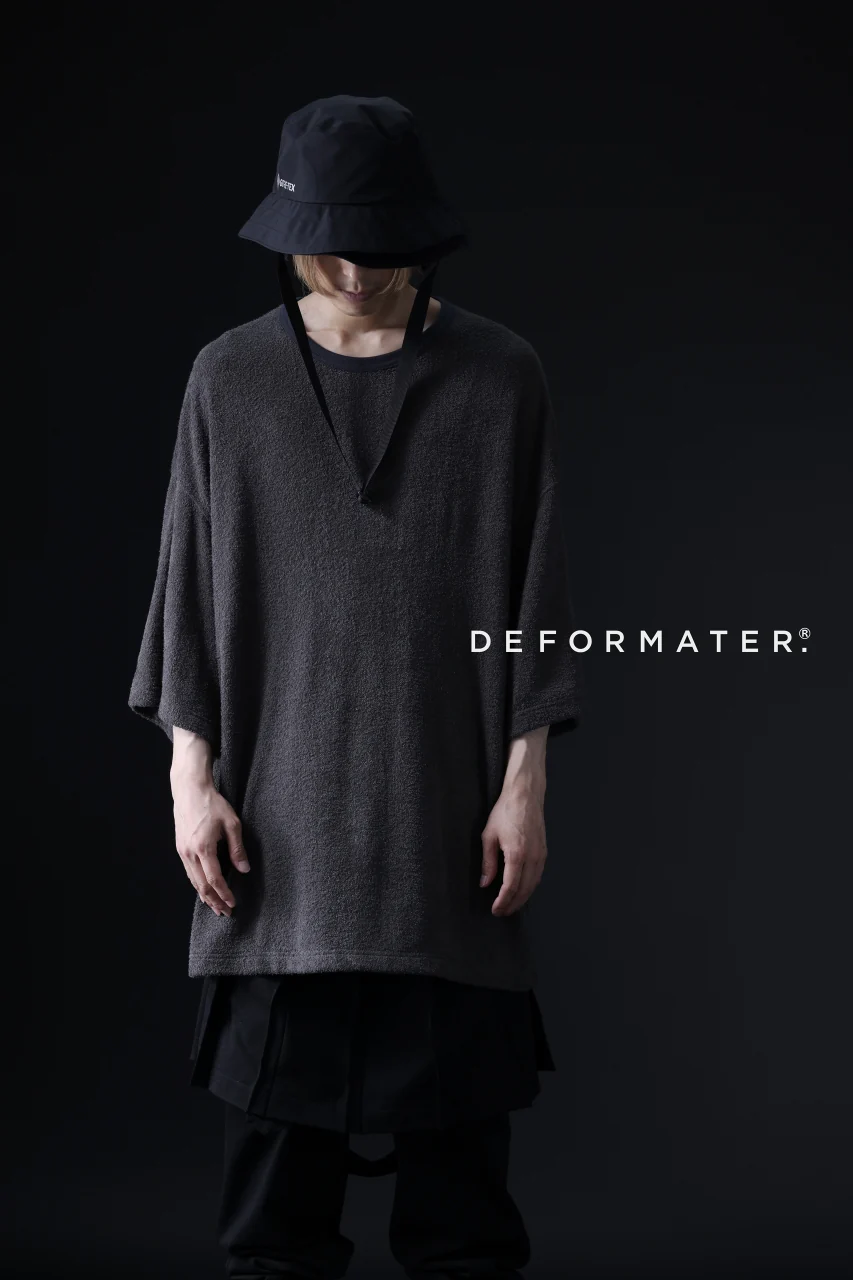 DEFORMATER.® OVER SIZED TOPS / DOUBLE SIDED SOFT PILE (CHARCOAL) - Image 20
