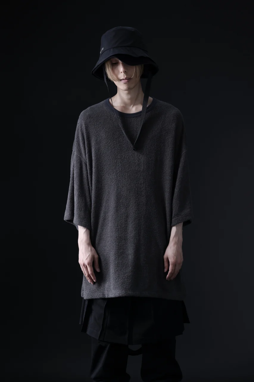 DEFORMATER.® OVER SIZED TOPS / DOUBLE SIDED SOFT PILE (CHARCOAL) - Image 21