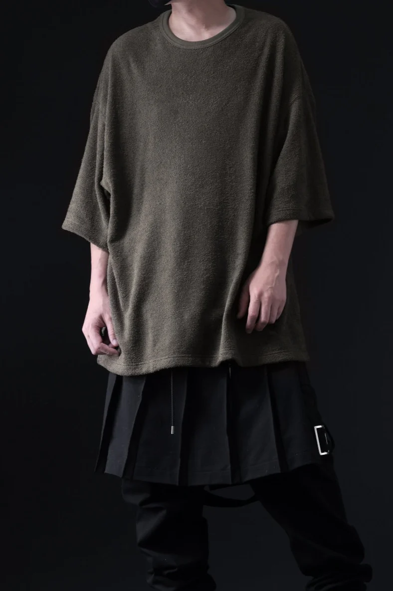 DEFORMATER.® OVER SIZED TOPS / DOUBLE SIDED SOFT PILE (KHAKI) - Image 2