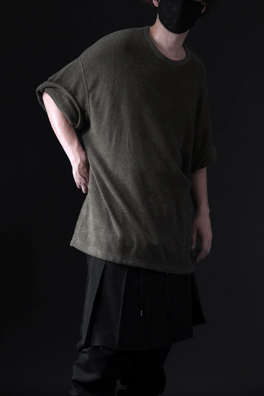 DEFORMATER.® OVER SIZED TOPS / DOUBLE SIDED SOFT PILE (KHAKI) - Image 20