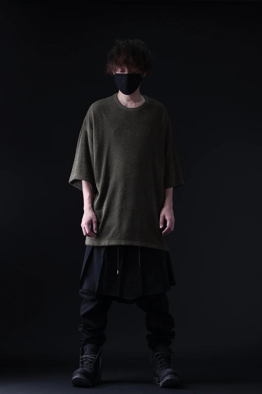 DEFORMATER.® OVER SIZED TOPS / DOUBLE SIDED SOFT PILE (KHAKI) - Image 24