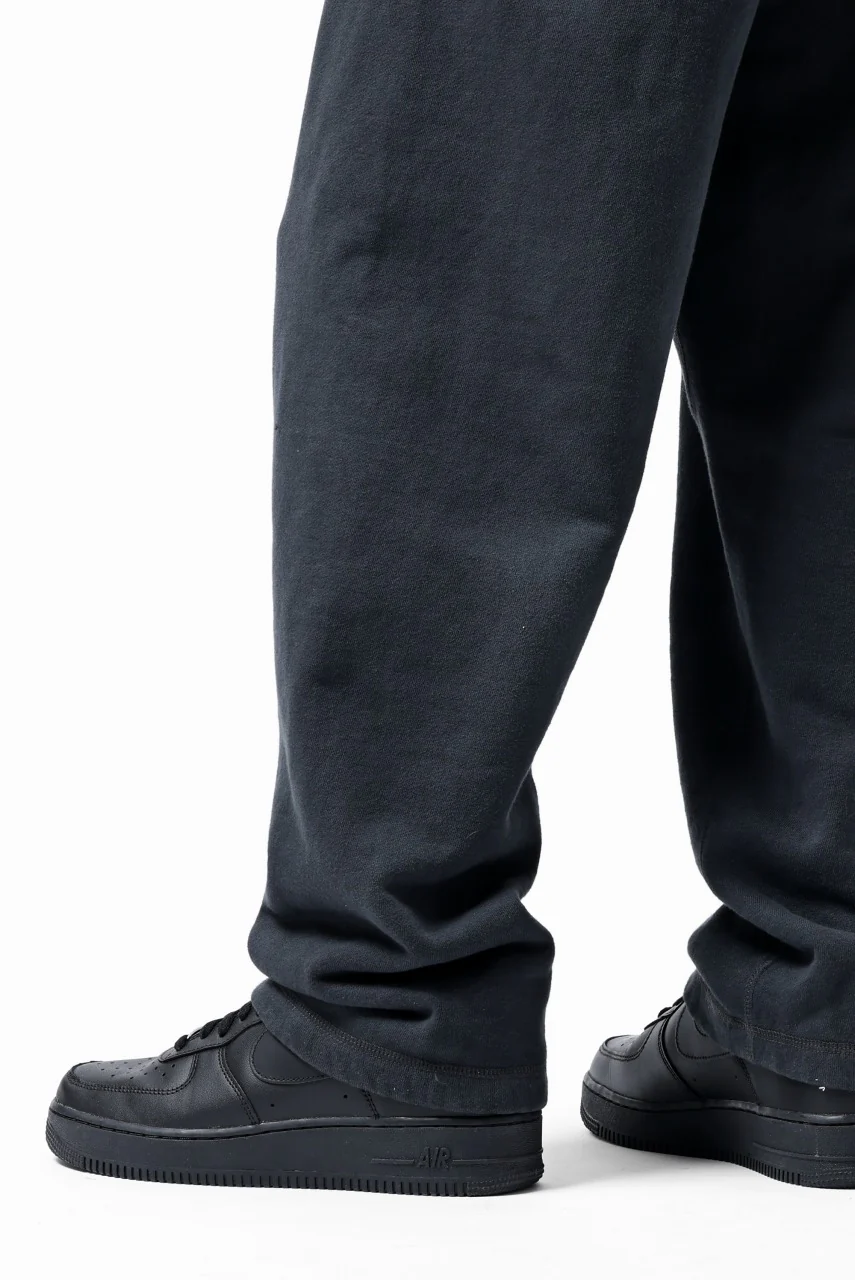 DEFORMATER.® THREE PROCESSING SWEAT REGULAR PANT - DYED/BIO/FROST EFFECT (VINTAGE BLACK) - Image 27