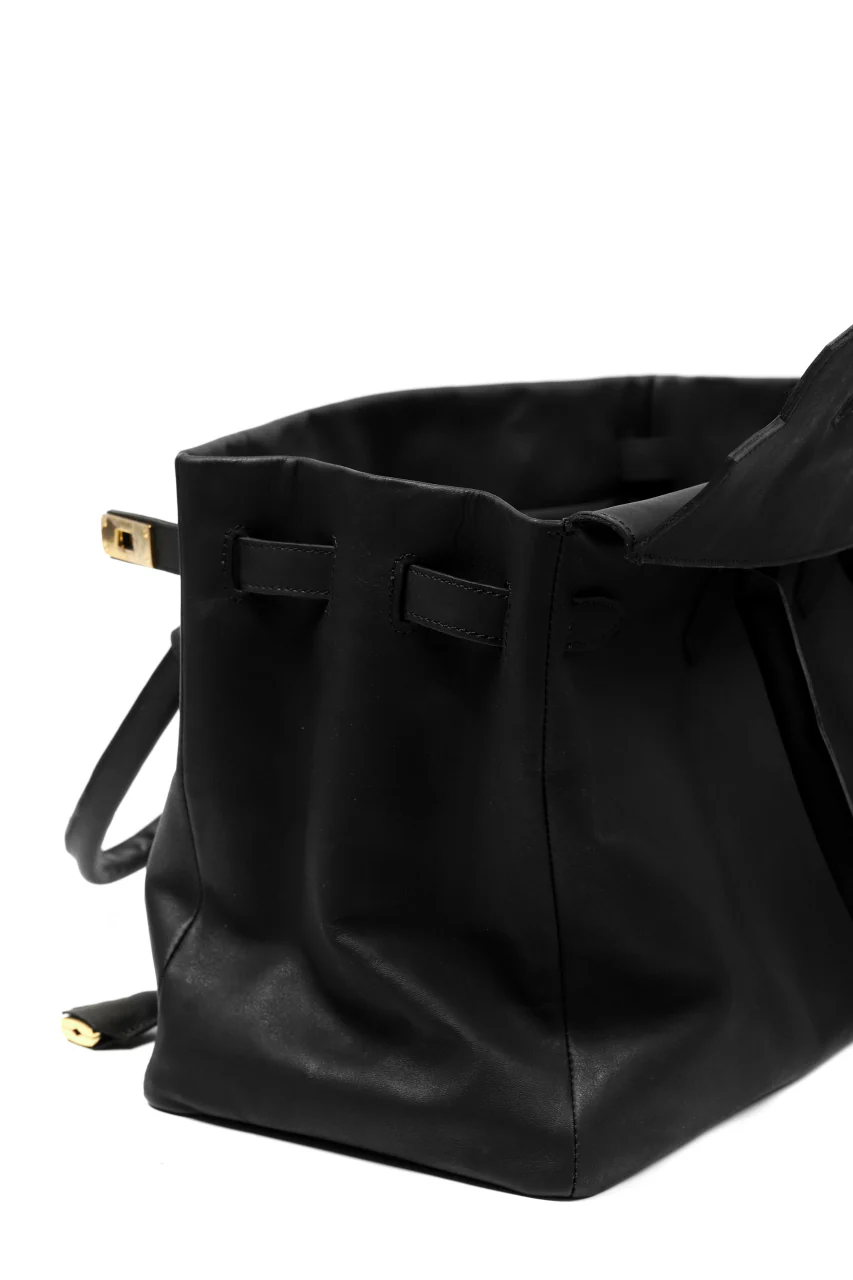 DEFORMATER.® TRAVEL BAG / SMOOTH COWHIDE (BLACK / GOLD PARTS) - Image 18