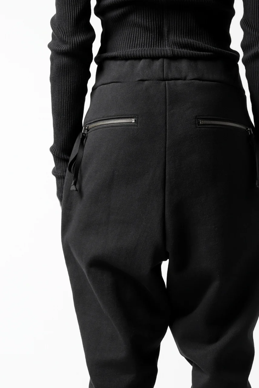 DEFORMATER.® FOLDING TUCK JOGGER PANTS / FLEECY HEAT COTTON (BLACK) - Image 30