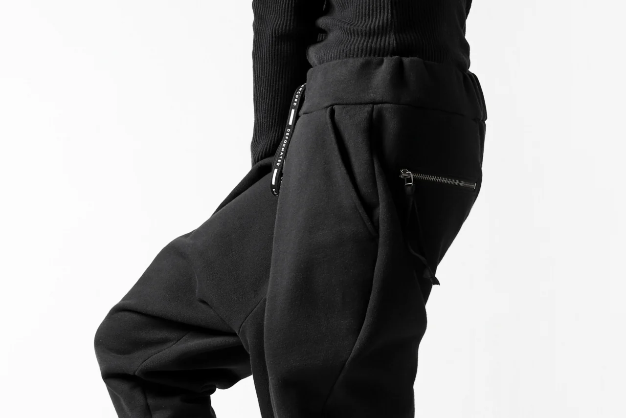 DEFORMATER.® FOLDING TUCK JOGGER PANTS / FLEECY HEAT COTTON (BLACK) - Image 35