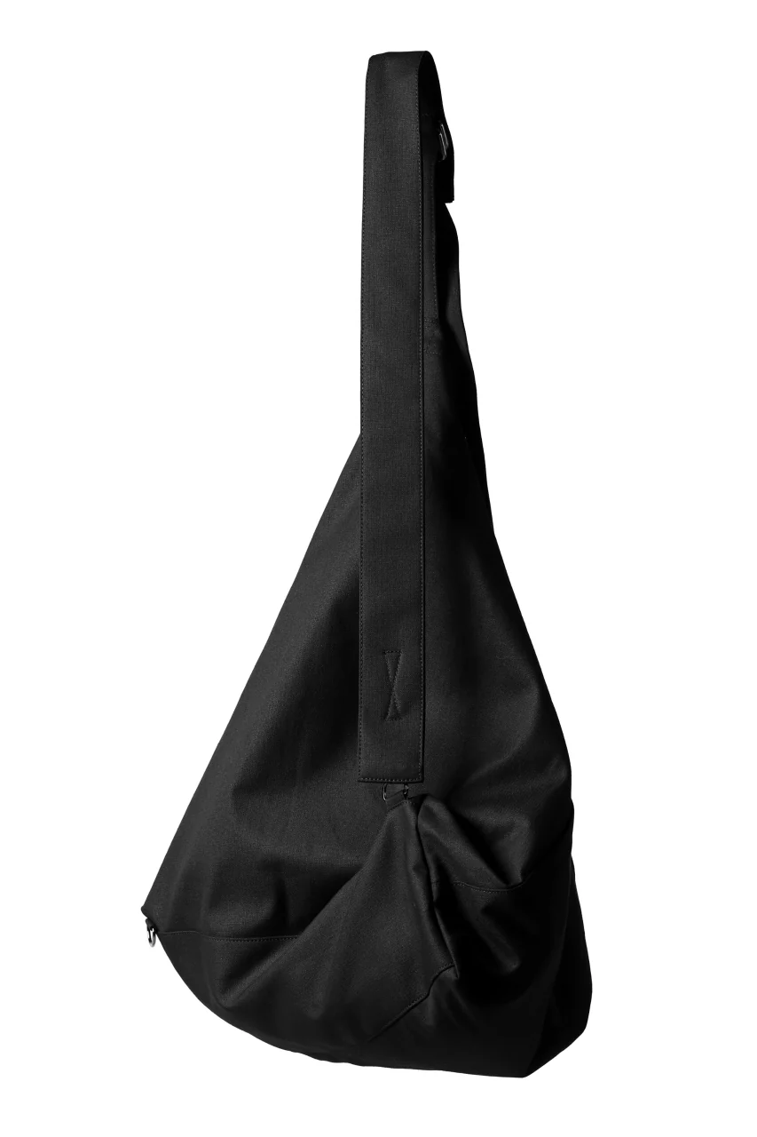 discord Yohji Yamamoto COTTON CANVAS TRIANGLE MEDIUM SHOULDER BAG (BLACK) - Image 4