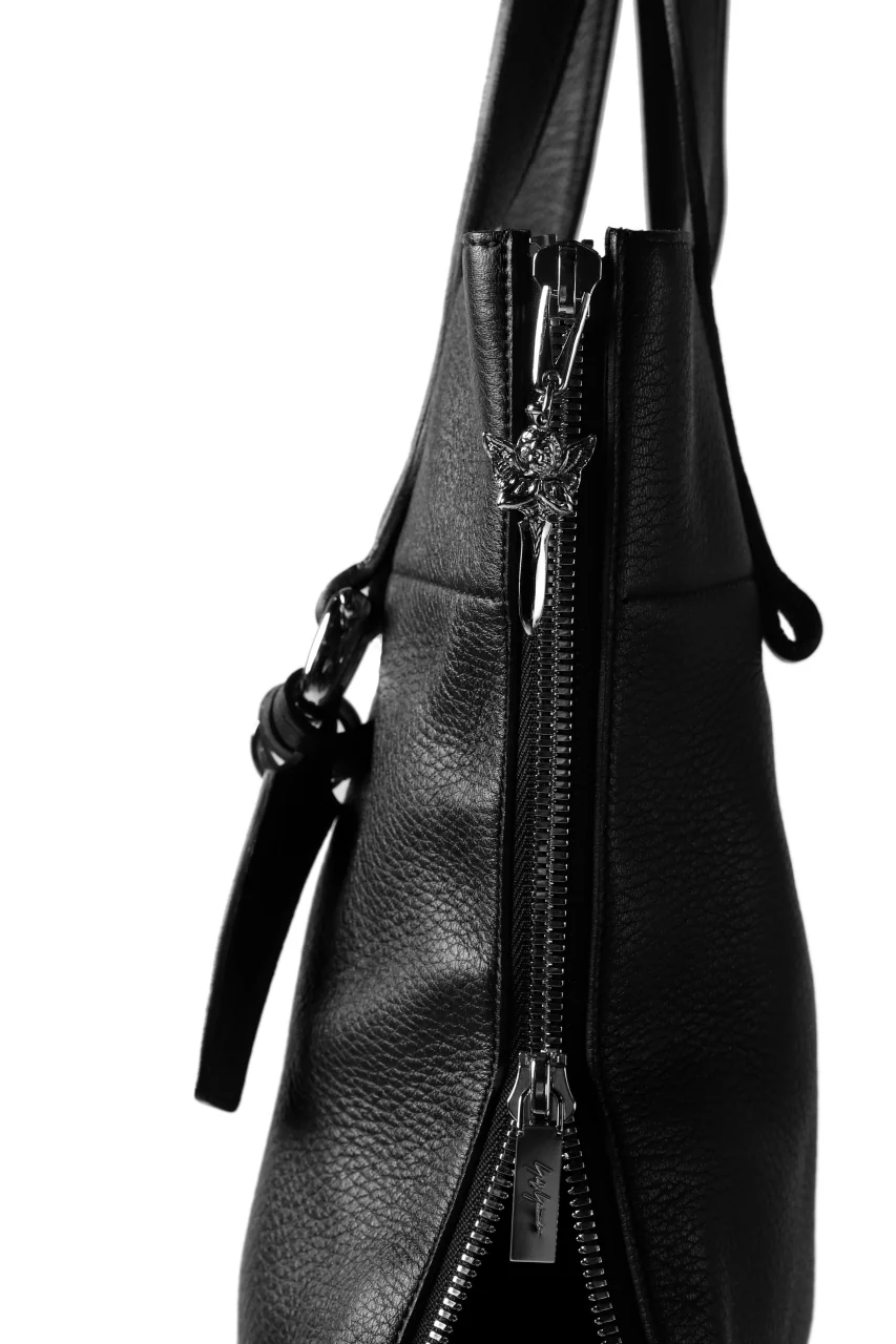 discord Yohji Yamamoto DEER SHRINK SKIN SIDE ZIPPED TOTE BAG (BLACK) - Image 13