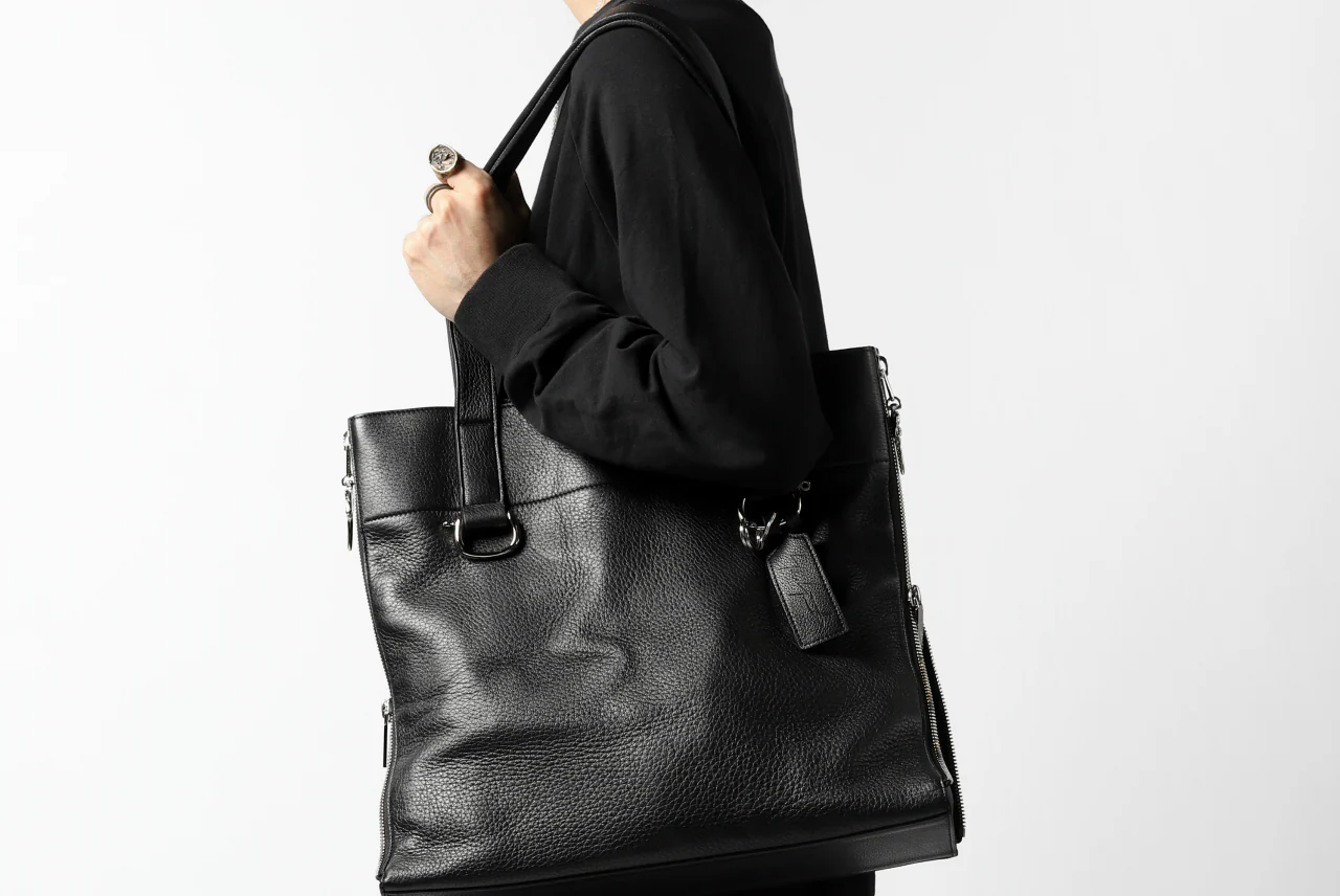 discord Yohji Yamamoto DEER SHRINK SKIN SIDE ZIPPED TOTE BAG (BLACK) - Image 35
