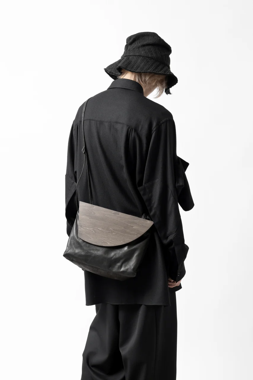 discord Yohji Yamamoto Namu Shoulder Bag / Soft Shrink Cow Leather + Wood (BLACK) - Image 20