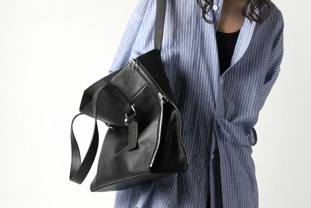 discord Yohji Yamamoto SIDE ZIP TOTE BAG L / SHRINK COW LEATHER (BLACK) - Image 39