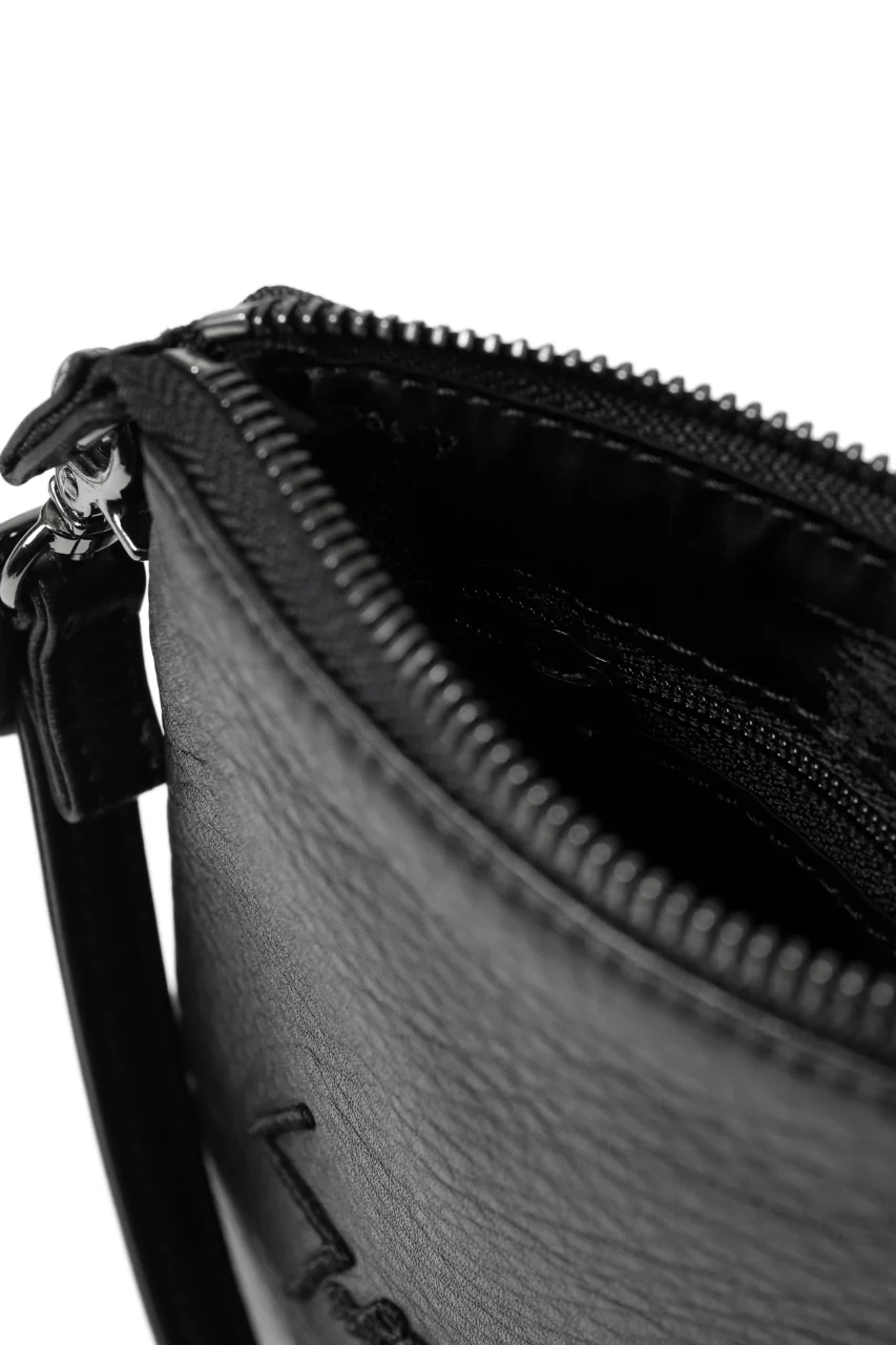 discord Yohji Yamamoto SIGNATURE SACOCHE POUCH / SOFT SHRINK COW LEATHER (BLACK) - Image 13