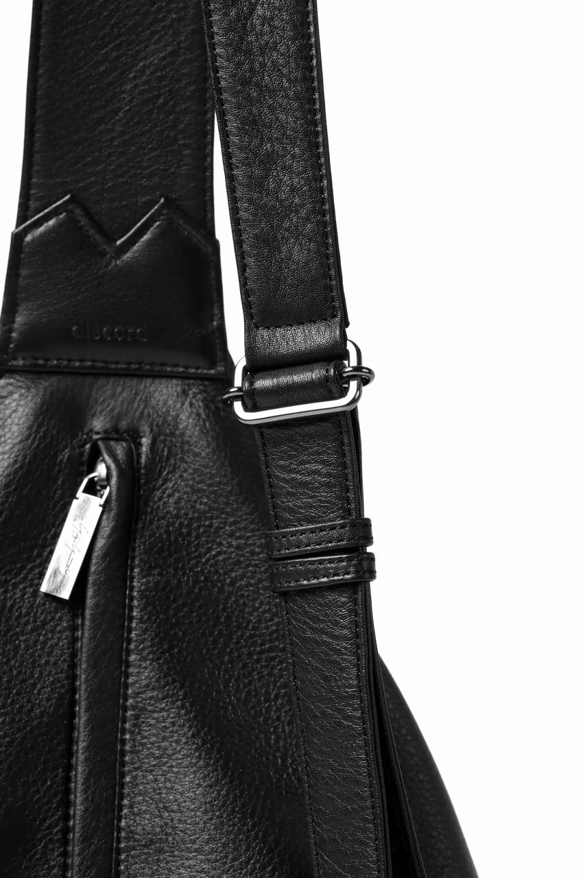 discord Yohji Yamamoto TUCK ONE SHOULDER BAG / NATURAL SHRINK CALF LEATHER (BLACK) - Image 15