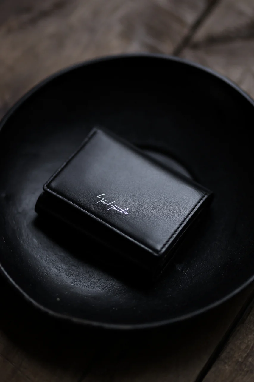 discord Yohji Yamamoto Tri Folded Compact Wallet / Smooth Cow Skin Leather (BLACK) - Image 10