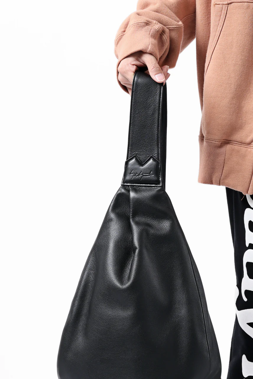 discord Yohji Yamamoto Y Body Bag M / Soft Shrink Cow Leather (BLACK) - Image 28