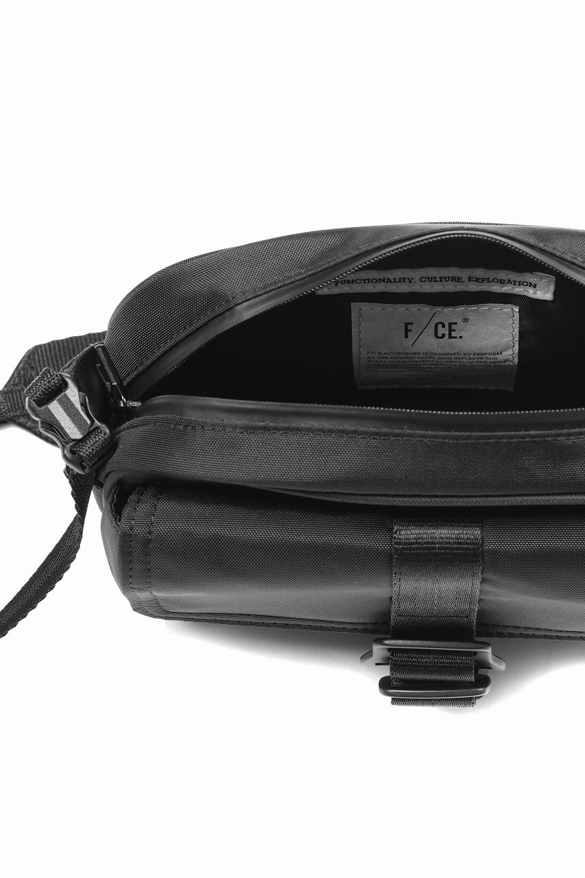 F/CE. 420 re/cor HOLIDAY MINI SHOULDER BAG (BLACK) - Image 9