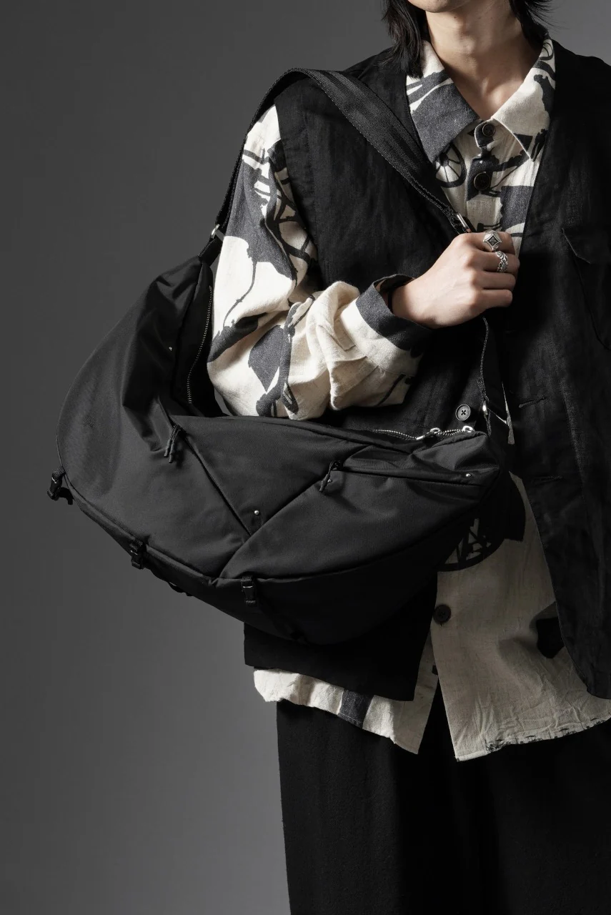 F/CE. 420 re/cor SHOULDER BAG (BLACK) - Image 13