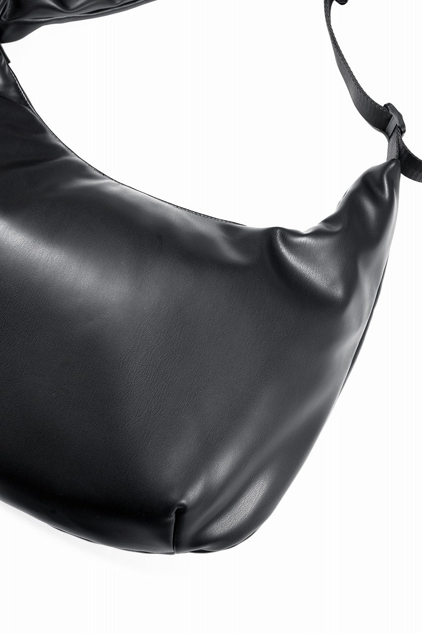 F/CE. BIG SHOULDER TOTE / TECH LEATHER (BLACK) - Image 6