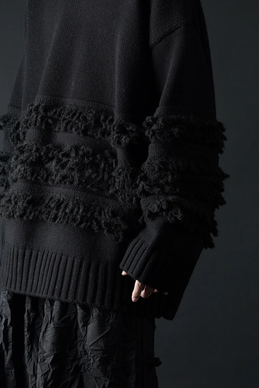 F/CE. DUAL TEXTURE SHIFTED LINES KNIT (BLACK) - Image 17