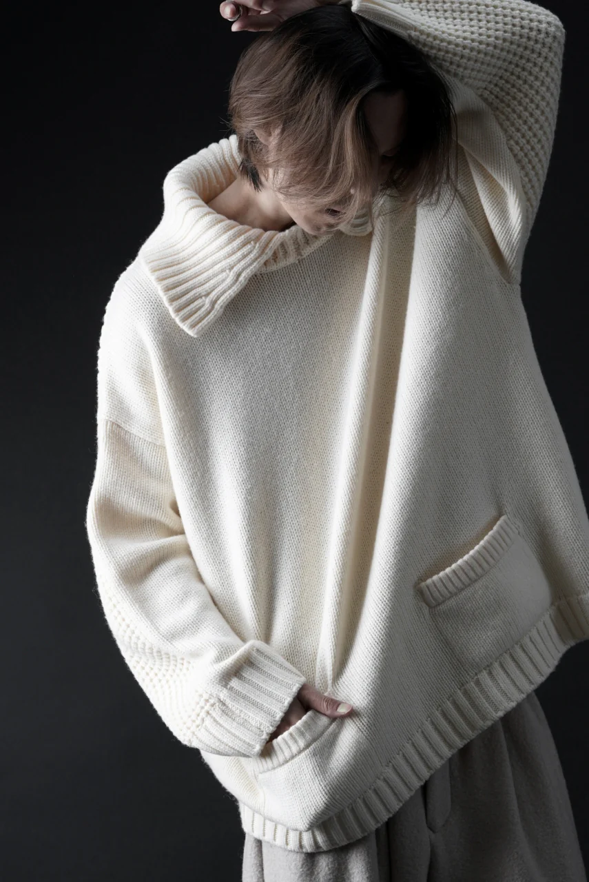 F/CE. REVERSE PATTERN COLLAR KNIT (IVORY) - Image 10