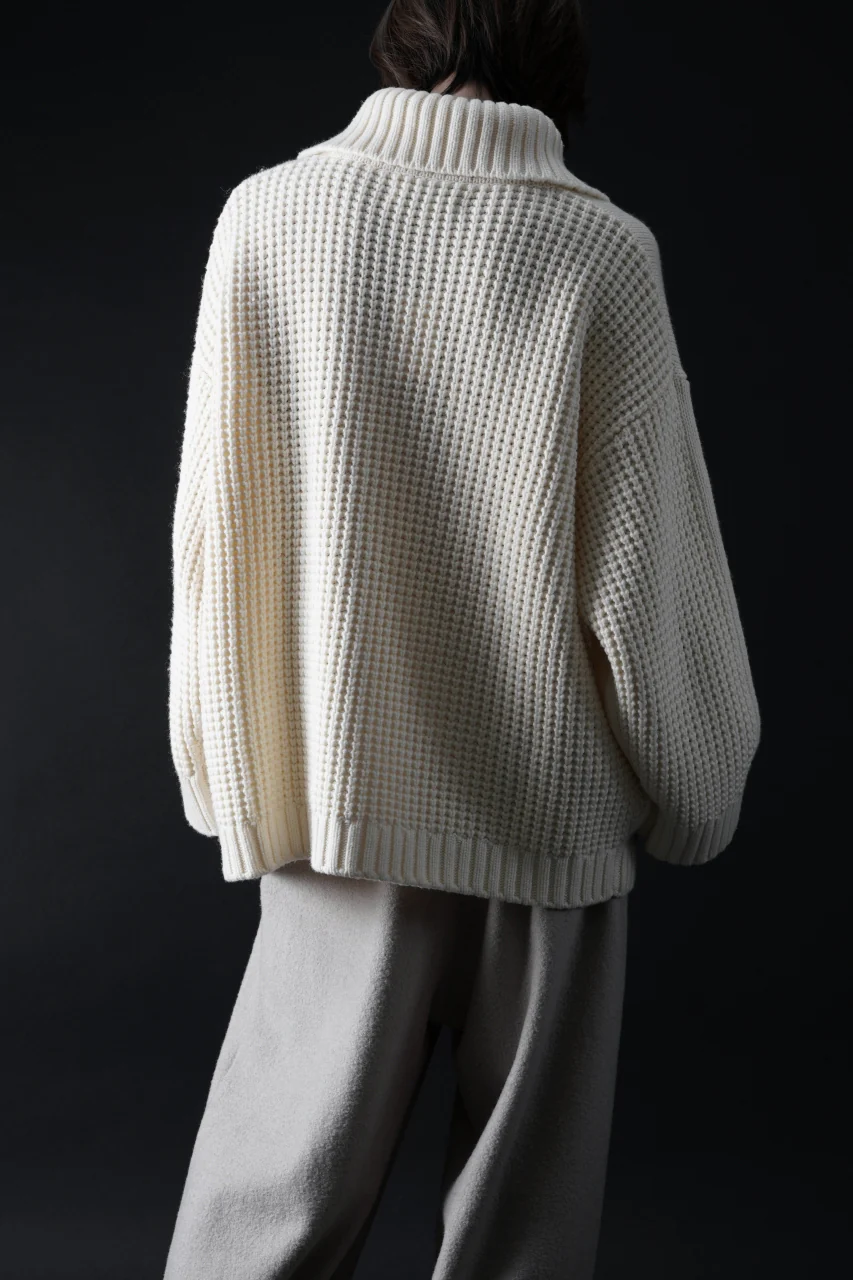 F/CE. REVERSE PATTERN COLLAR KNIT (IVORY) - Image 9