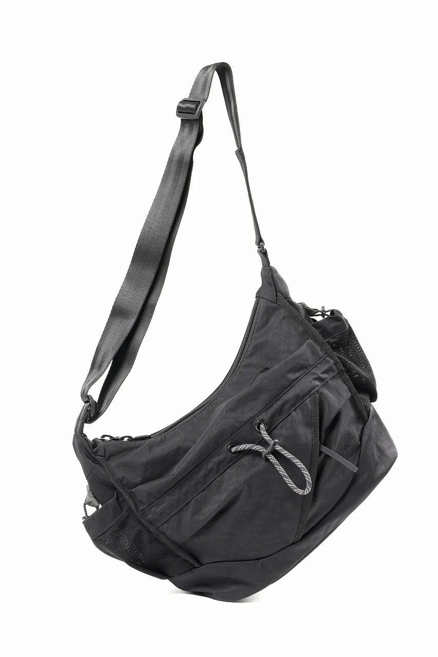 F/CE. TEXTURED TWILL 2 WAY SHOULDER TOTE (BLACK) - Image 6