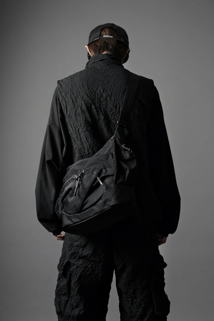 F/CE. TEXTURED TWILL 2 WAY SHOULDER TOTE (BLACK) - Image 29