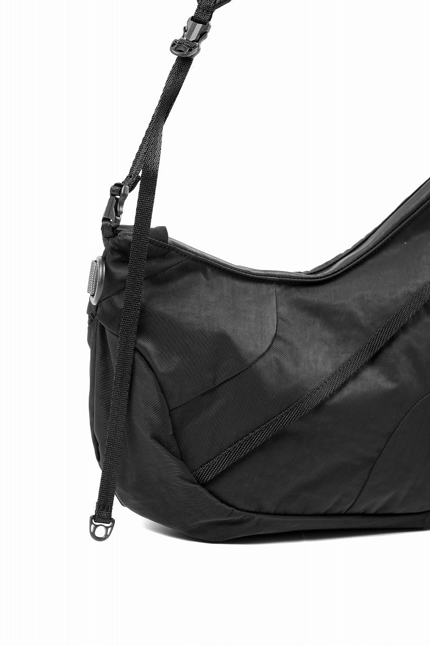 F/CE. TEXTURED TWILL HORN MINI SHOULDER BAG (BLACK) - Image 10