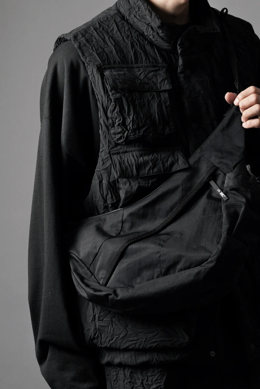 F/CE. TEXTURED TWILL HORN MINI SHOULDER BAG (BLACK) - Image 18