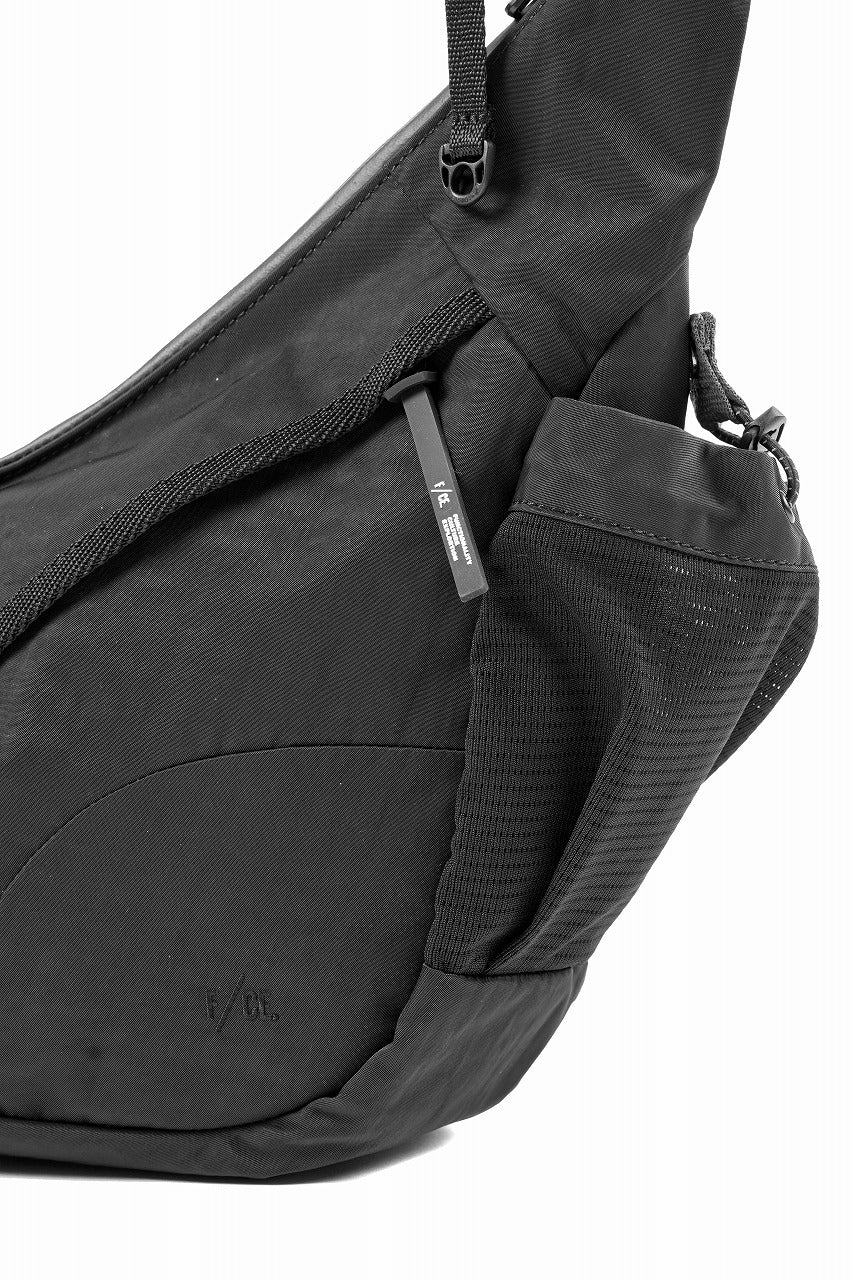 F/CE. TEXTURED TWILL HORN MINI SHOULDER BAG (BLACK) - Image 9