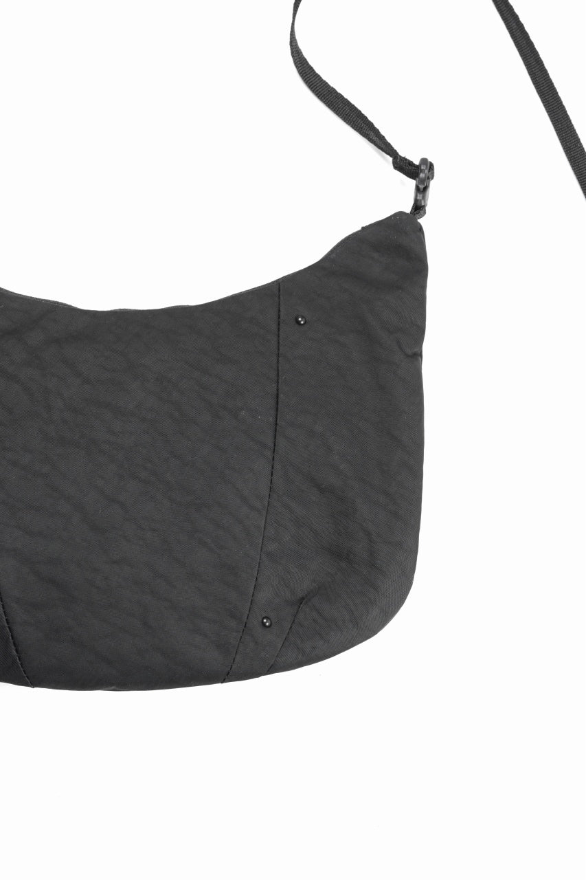 F/CE. TEXTURED TWILL POUCH (BLACK) - Image 8