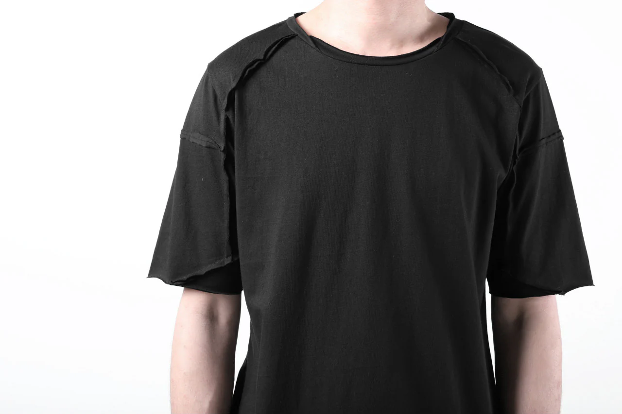 FIRST AID TO THE INJURED BANDER T-SHIRT / SINGLE JERSEY (BLACK) - Image 15