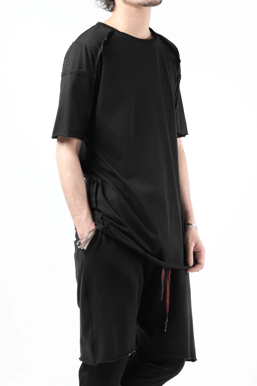 FIRST AID TO THE INJURED BANDER T-SHIRT / SINGLE JERSEY (BLACK) - Image 3