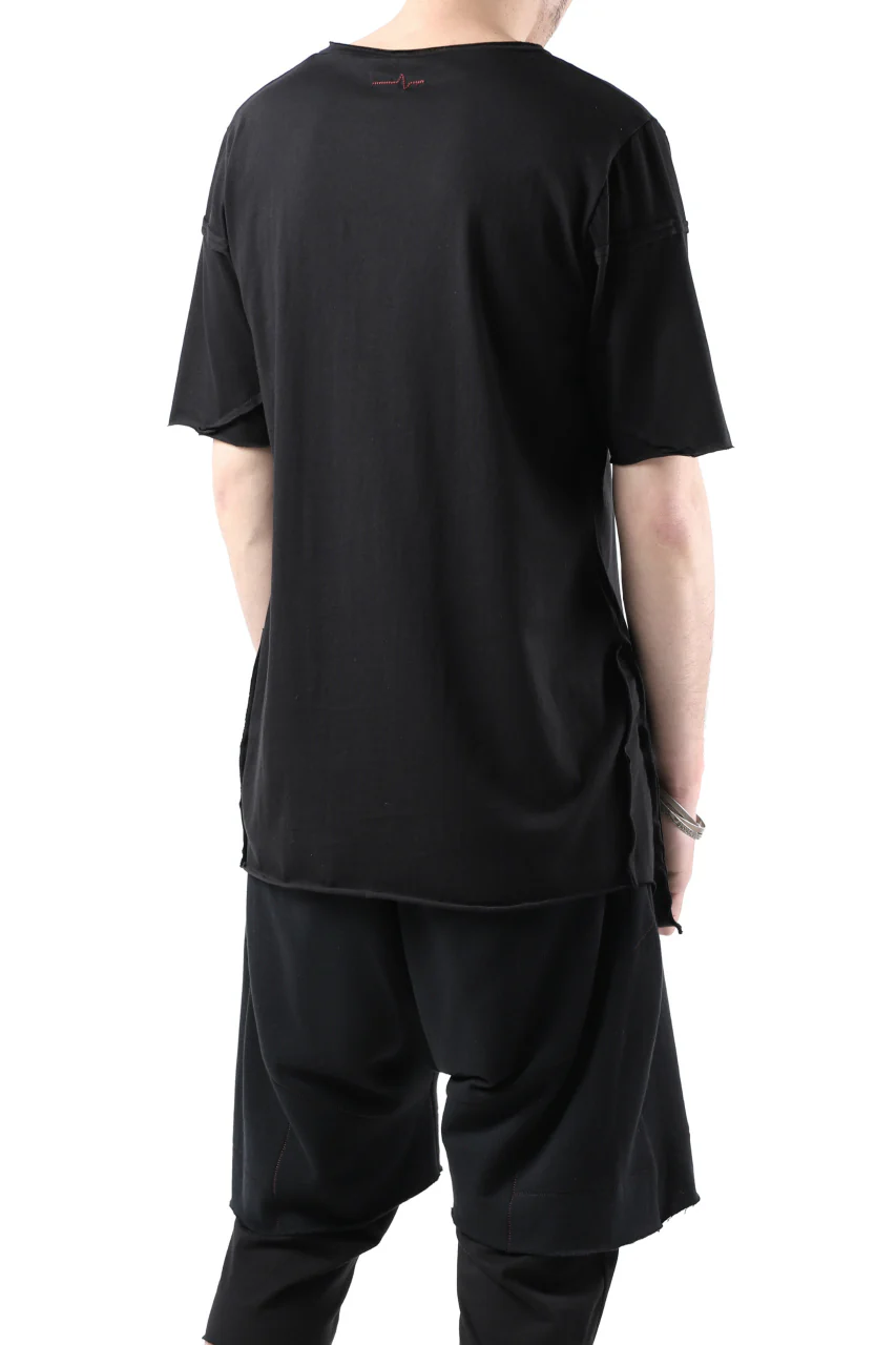 FIRST AID TO THE INJURED BANDER T-SHIRT / SINGLE JERSEY (BLACK) - Image 8