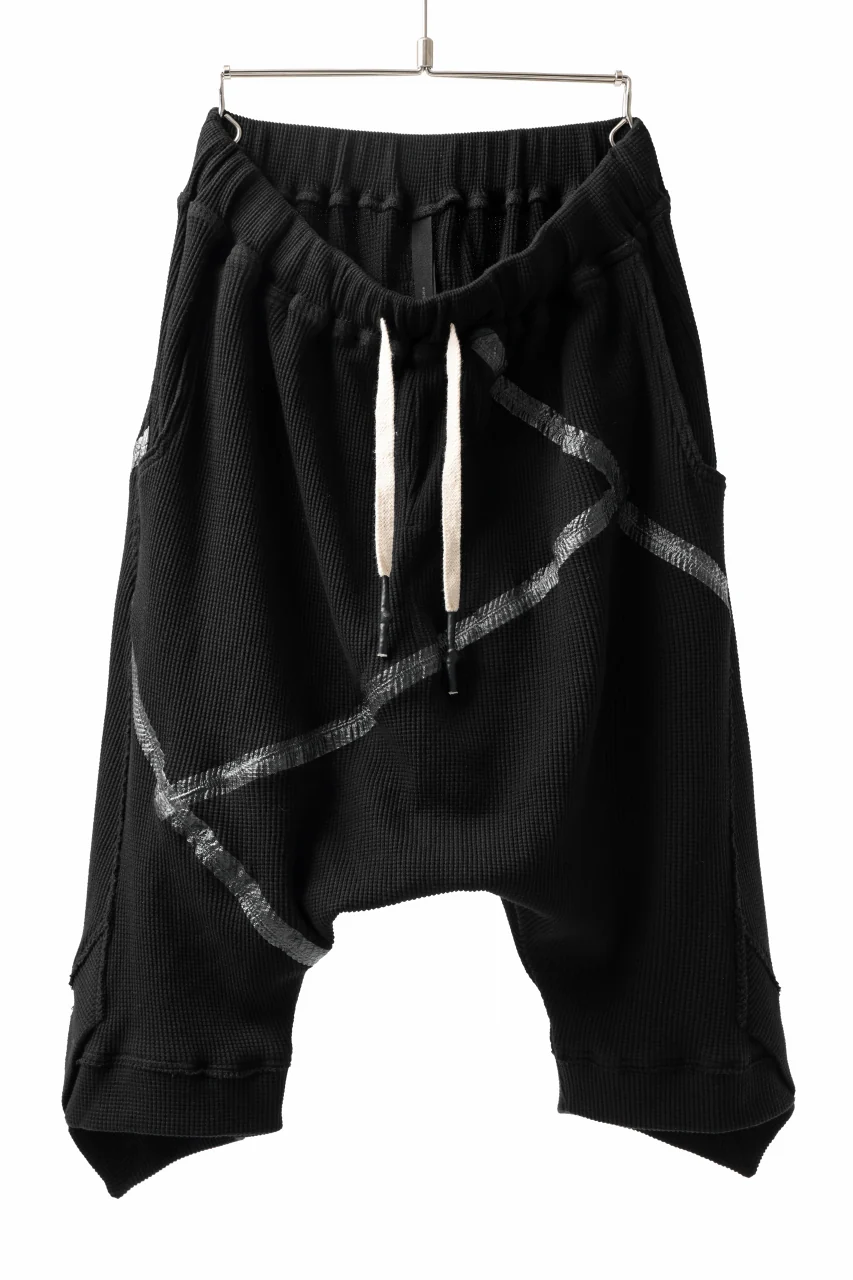 FIRST AID TO THE INJURED DATUM SHORTS / WAFFEL + SEAM TAPED (BLACK)
