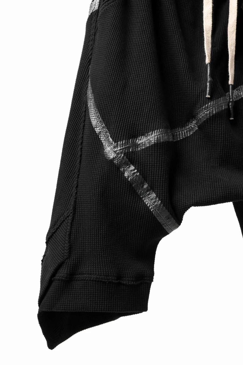 FIRST AID TO THE INJURED DATUM SHORTS / WAFFEL + SEAM TAPED (BLACK) - Image 6