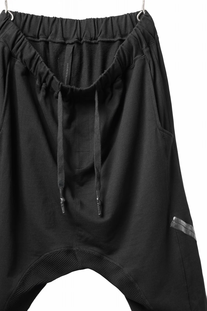 FIRST AID TO THE INJURED SEAM TAPED SHORTS / SWITCHING JERSEY (BLACK) - Image 4