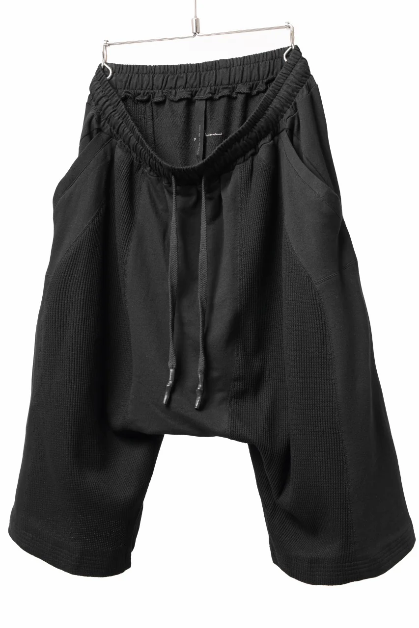 FIRST AID TO THE INJURED STRAIGHT SHORTS / SWITCHING JERSEY (BLACK) - Image 2