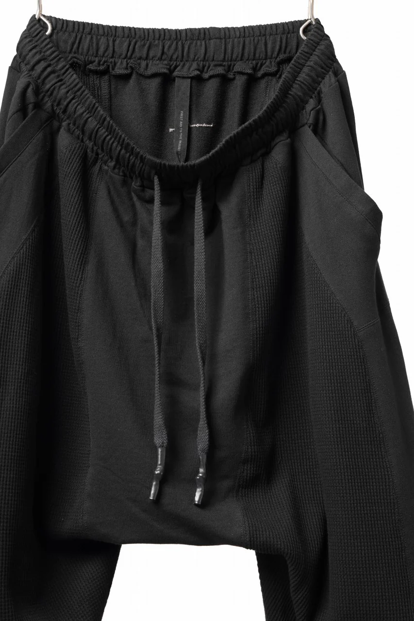 FIRST AID TO THE INJURED STRAIGHT SHORTS / SWITCHING JERSEY (BLACK) - Image 4
