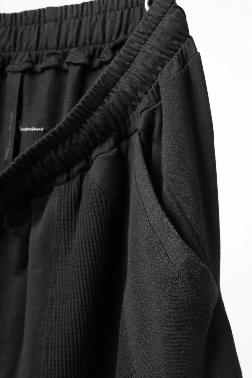 FIRST AID TO THE INJURED STRAIGHT SHORTS / SWITCHING JERSEY (BLACK) - Image 8