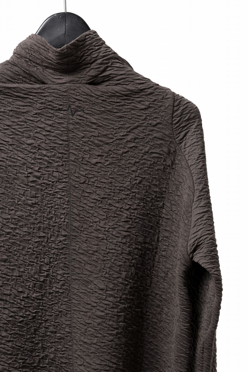 FIRST AID TO THE INJURED -UMEO- MOCK NECK LS TOPS / DOUBLE WAVY JERSEY (FOSSIL) - Image 14